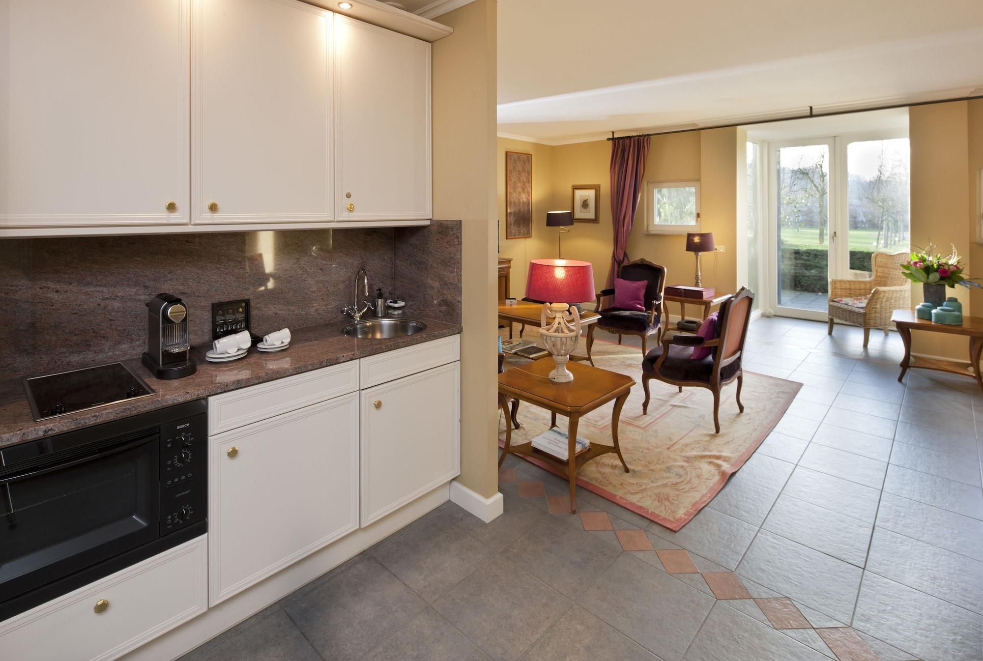 샤토 세인트 게를라흐 호텔 팔켄뷔르흐안더횔 외부 사진 A typical apartment at the hotel